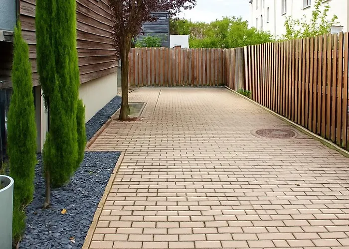 招待所 Luxury Modern Design Mit Terrasse 科布倫茨